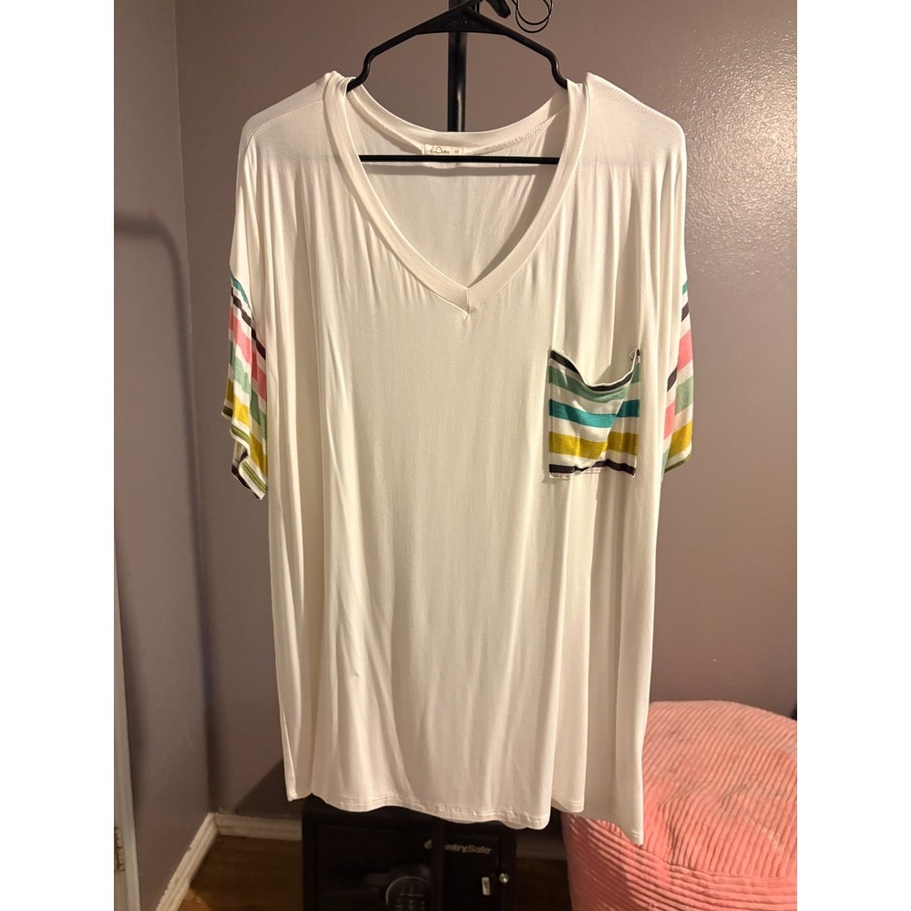 e Luna Short Sleeve Pullover Blouse with Stripe Sleeve and Pocket Sz 2XL